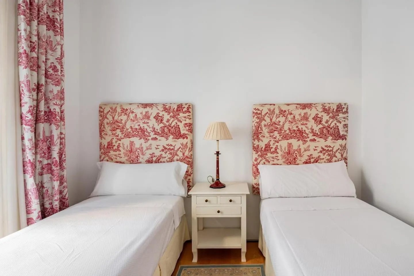 Komodo Sierpes: Bright & Classy Central Apartment Seville